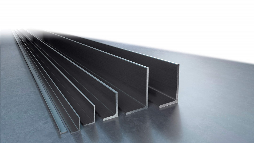 Уголок неравнополочный в Полоцке